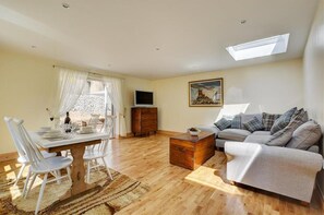 TV - 2 Bed in Stiffkey (oc-1689) (Stiffkey)