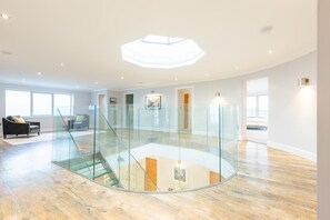 Interior - 7 Bed in Westward Ho (oc-o34167) (Westward Ho!)