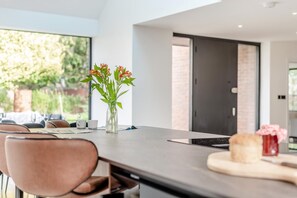 Dining - 3 Bed in Leominster (oc-w34380) (Leominster)