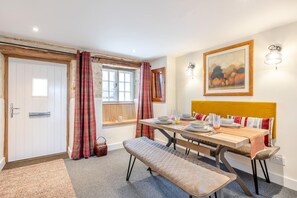 Dining - 2 Bed in Thornford (oc-h34504) (Thornford)