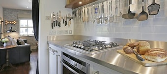 1 Bed in Aldeburgh (oc-int)