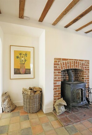 Interior - 5 Bed in Beccles (oc-ksf) (Henham)