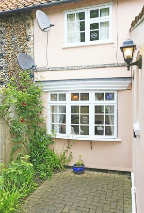 Exterior detail - 1 Bed in Great Bealings (oc-rosec) (Great Bealings)