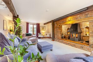 Interior - 5 Bed in Goodleigh (oc-h34606) (Goodleigh)