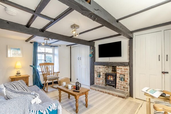 TV - 1 Bed in Looe (oc-l30002) (Looe)