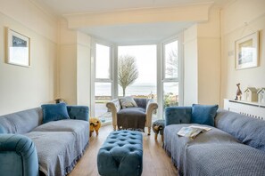 TV - 5 Bed in Mumbles (oc-l34618) (The Mumbles)