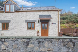 Exterior - 2 Bed in Betws-y-Coed (oc-84026) (Penmachno)