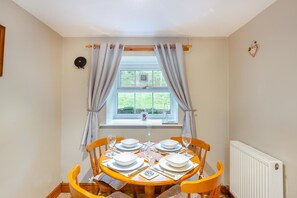 Dining - 2 Bed in Betws-y-Coed (oc-84026) (Penmachno)