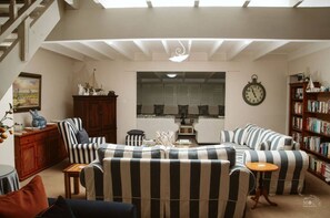 Ferienhaus, 5 Schlafzimmer, Balkon | Innenbereich