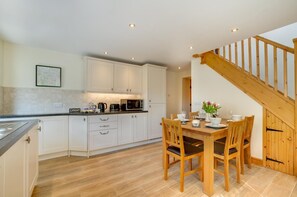 Dining - 3 Bed in Machynlleth (oc-415059) (Aberhosan)