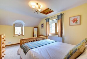 Bügeleisen/Bügelbrett, Reisekinderbett, kostenloses WLAN, Bettwäsche