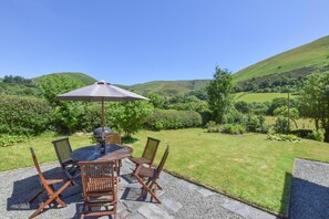 Outdoor dining - 3 Bed in Dinas Mawddwy (oc-76524) (Llanymawddwy)
