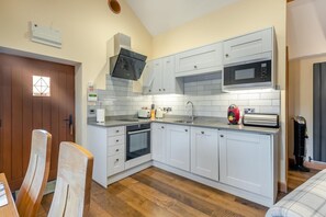 微波炉、烤箱、洗碗机、厨具/餐具