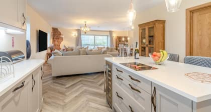3 Bed in Brampton (oc-p34636)