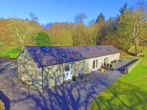 Exterior - 2 Bed in Caernarfon (oc-76024) (Llanddeiniolen)