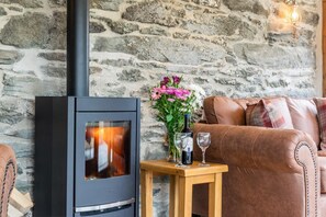 Interior - 4 Bed in Bala (oc-bow66) (Bala)