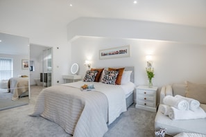 Free WiFi, bed sheets - 4 Bed in Penshore (oc-t34672) (Pensham)