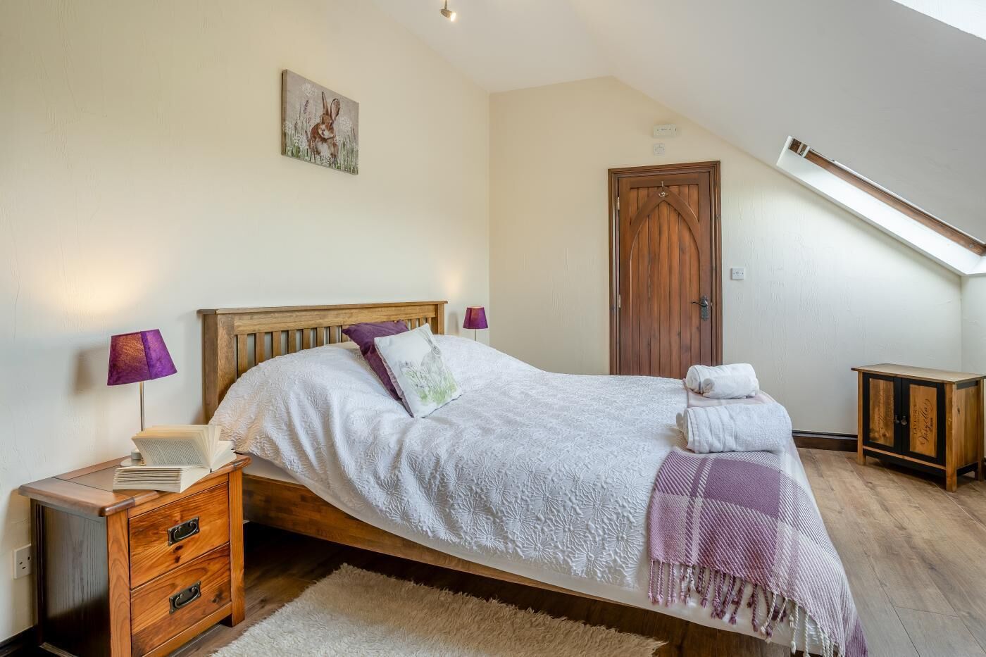 2 bedrooms, iron/ironing board, travel cot, free WiFi
