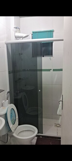 Bathroom - Vrbo Property (Betim)