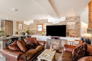 TV - 3 Bed in Gilsland (oc-f34699) (Waterhead)