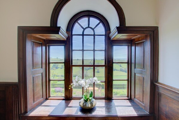 Interior - 3 Bed in Welshpool (oc-bow122) (Welshpool)