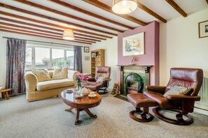 TV - 4 Bed in Tansey (oc-h34671) (Cranmore)