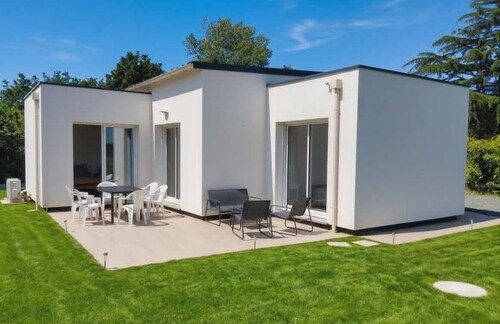 villa Ponto ***   3 chambres , plain pied avec grande terrasse proche des plages