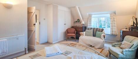 4 habitaciones, wifi gratis y ropa de cama
