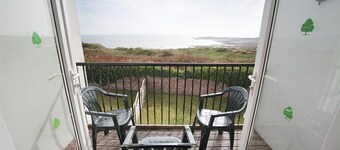 4 Bed in Port Eynon (oc-hh9901)