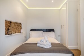 Iron/ironing board, free WiFi, bed sheets - 4 Bed in Braunton (oc-n34220) (Braunton)