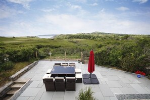 Outdoor dining - 2 Bed in Gower (oc-hh411) (Parkmill)