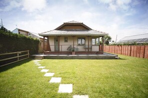 Exterior - 2 Bed in Gower (oc-hh411) (Parkmill)