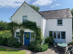 Exterior - 3 Bed in Gower (oc-hh472) (Swansea)