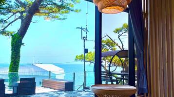 Luxe kamer, uitzicht op het strand | Interieur