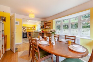 Dining - 3 Bed in Ilfracombe (oc-s34501) (Ilfracombe)