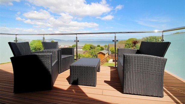 Terrace/patio - 4 Bed in Mumbles (oc-hh114) (The Mumbles)