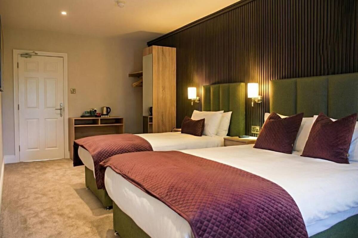 Double or Twin Room | Desk, free WiFi