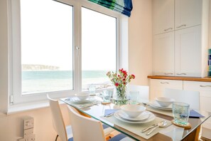 Dining - 2 Bed in Swanage (oc-t34732) (Swanage)