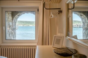 Interior - 2 Bed in Swanage (oc-t34732) (Swanage)