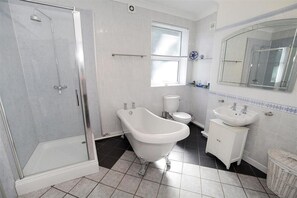 Towels - 2 Bed in Mumbles (oc-hh71) (The Mumbles)