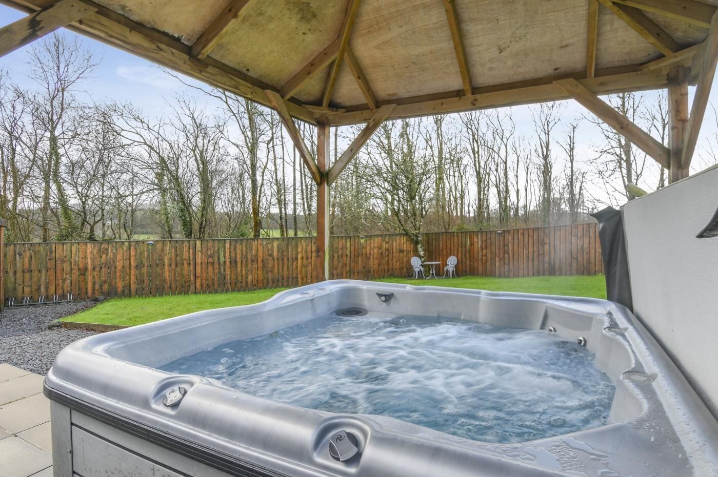 Baignoire à remous extérieure