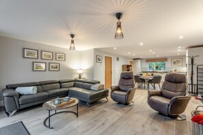 TV, fireplace - 2 Bed in Alnwick (oc-e34719) (Alnwick)