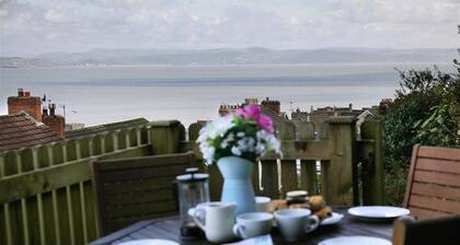 3 Bed in Mumbles (oc-hh19)