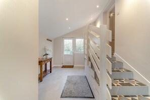 Interior - 3 Bed in Dalrymple (oc-m34448) (Dalrymple)