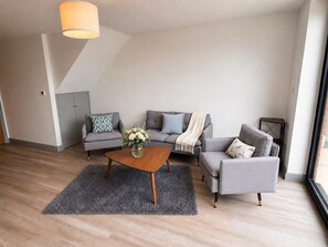 Living area - Burnaleen Cottage: 1 | Scenic Edge, Patio, Parking (Docking)