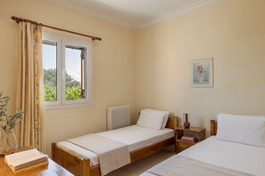 Room - Apartment for 3 Second Building (Lakithra)