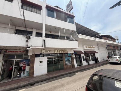 EL BARON HOTEL
