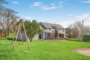 Children’s area - 2 Bed in Marhamchurch (oc-t34750) (Marhamchurch)
