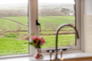 Interior - 1 Bed in Marhamchurch (oc-s34753) (Marhamchurch)
