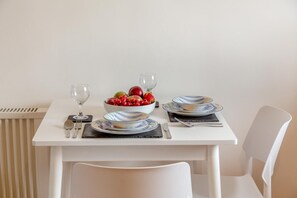 Dining - 1 Bed in Marhamchurch (oc-s34753) (Marhamchurch)